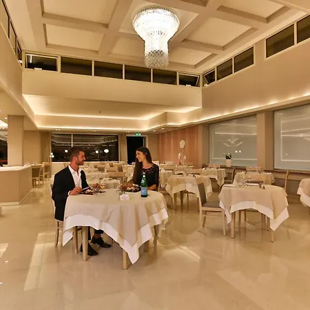 Отель Savoia Thermae & (adults Only) Абано-Терме